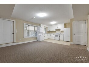 19593-19572 72 Ave in Surrey, BC - Building Photo - Building Photo