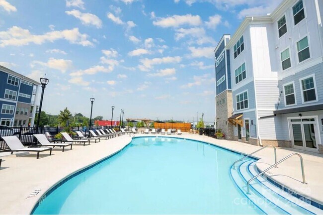 3230 Furr court in Charlotte, NC - Building Photo - Building Photo