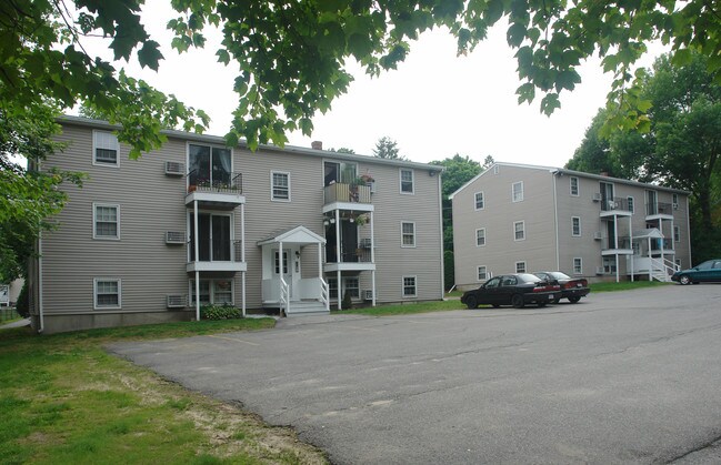 Merrimac Street Apartments in Newburyport, MA - Building Photo - Building Photo