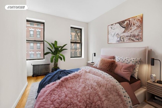 226 E 53rd St in New York, NY - Foto de edificio - Building Photo