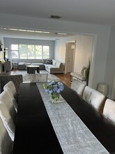 127 Orchard Dr in New Canaan, CT - Building Photo - Building Photo