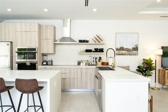 3524 SW 25th Terrace, Unit A in Miami, FL - Building Photo - Building Photo