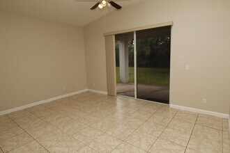 523 Gardendale Cir SE in Palm Bay, FL - Building Photo - Building Photo