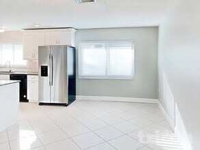 215 Hillcrest Dr in Safety Harbor, FL - Building Photo - Building Photo