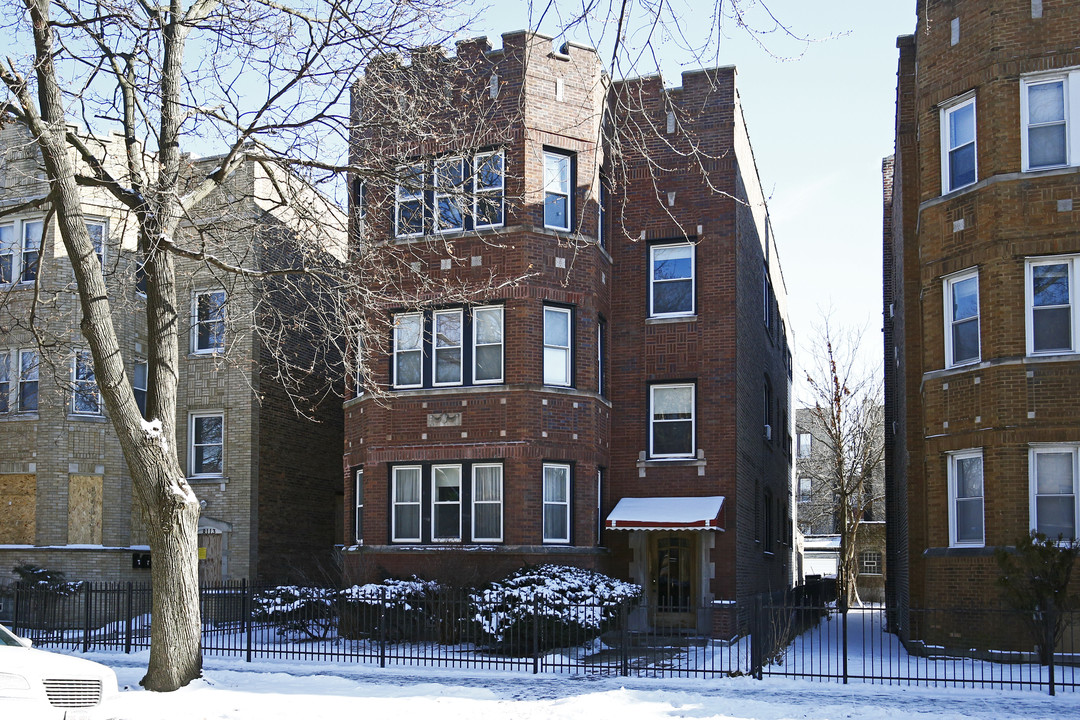 8117 S Drexel Ave in Chicago, IL - Building Photo