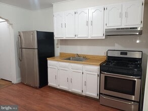 2424 S Orkney St in Philadelphia, PA - Building Photo - Building Photo