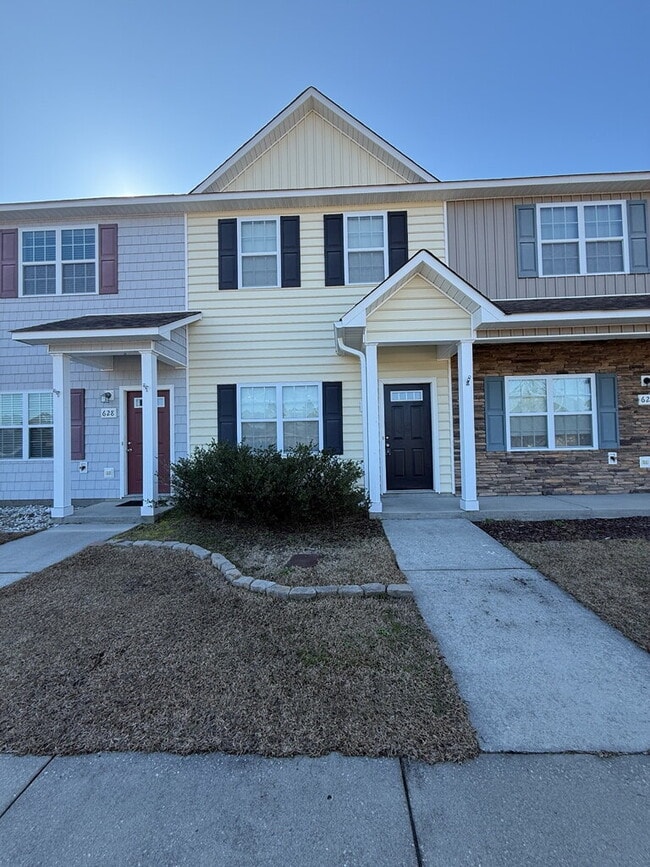 626 Ebb Tide Ln in Sneads Ferry, NC - Building Photo - Building Photo