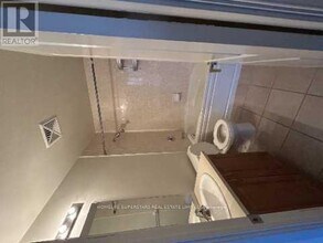 349 Rathburn Rd W in Mississauga, ON - Building Photo - Building Photo