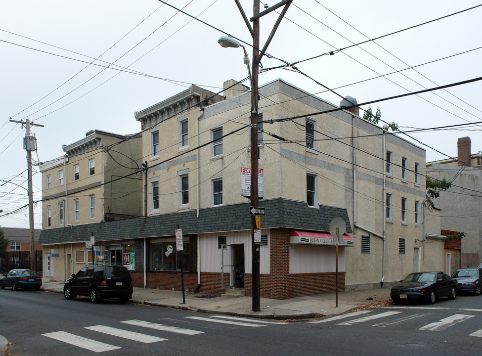 824-832 S 4th St in Philadelphia, PA - Building Photo