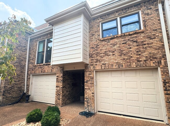 401 Bowling Ave