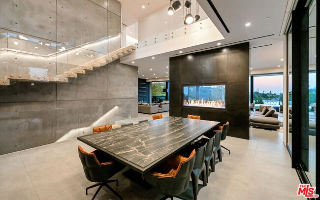 property at 1140 Summit Dr