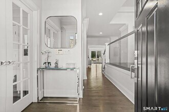 228 Eastlawn St in Fairfield, CT - Building Photo - Building Photo