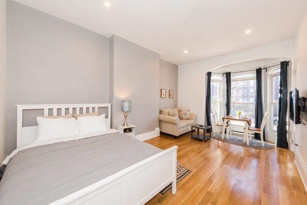 50 Magazine St, Unit 1 in Cambridge, MA - Building Photo