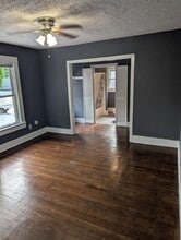4334 Polk St, Unit Apt 4 in Houston, TX - Foto de edificio - Building Photo