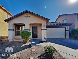 6327 W Branham Ln in Phoenix, AZ - Building Photo
