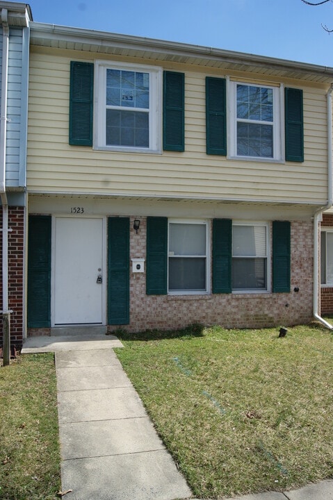 1523 Charlestown Dr in Edgewood, MD - Building Photo