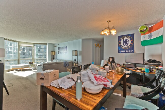 195 N Harbor Dr, Unit 3104 in Chicago, IL - Foto de edificio - Building Photo