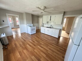 100 Green St in Biddeford, ME - Building Photo