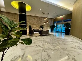 1250 S Miami Ave, Unit 2403 in Miami, FL - Building Photo