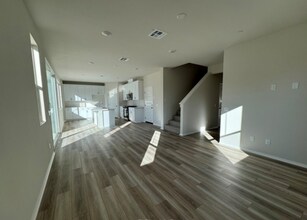 40430 Melrose Dr in Temecula, CA - Building Photo - Building Photo