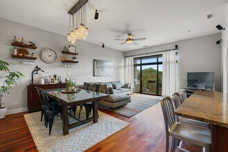 3300 W Irving Park Rd in Chicago, IL - Building Photo - Building Photo