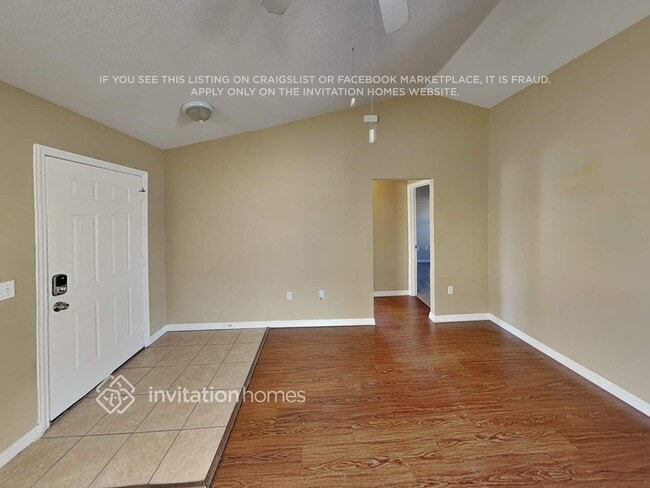 599 Koala Dr in Poinciana, FL - Foto de edificio - Building Photo