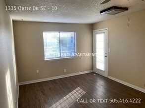 1335 Ortiz Dr SE in Albuquerque, NM - Building Photo - Building Photo