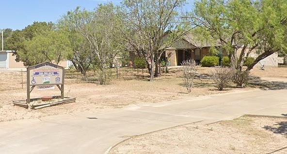 1304 Sheffield Rd in Ozona, TX - Building Photo - Building Photo