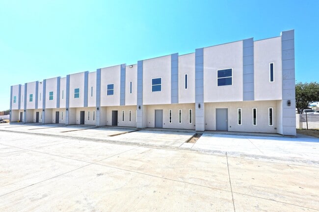 property at 1011 Emerald Valley Dr