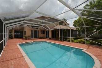 1582 NW 182nd Way in Pembroke Pines, FL - Building Photo - Building Photo