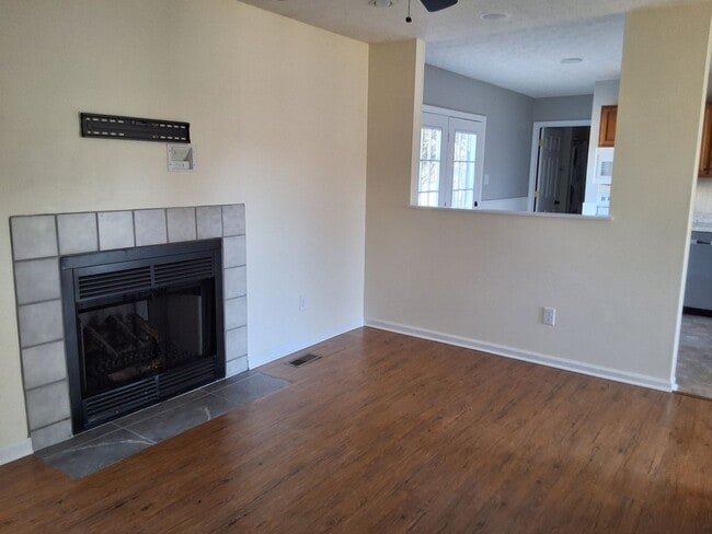 916 Chris Rd in Strawberry Plains, TN - Building Photo - Building Photo