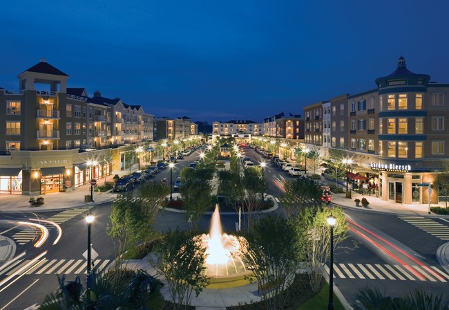 Market Common in Myrtle Beach, SC - Foto de edificio - Building Photo