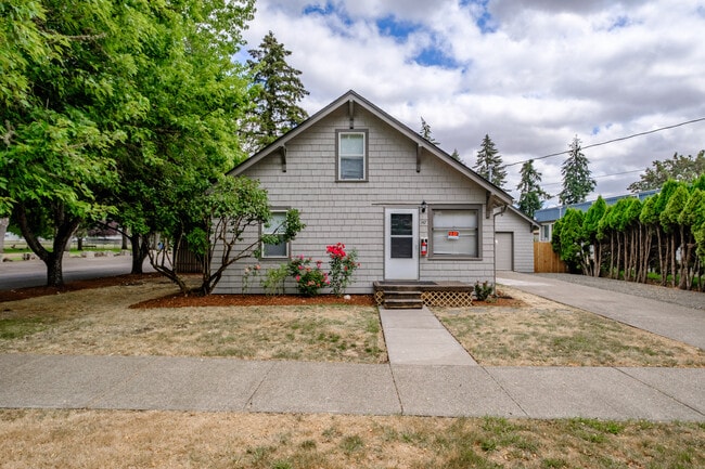 property at 147 NE Elm St