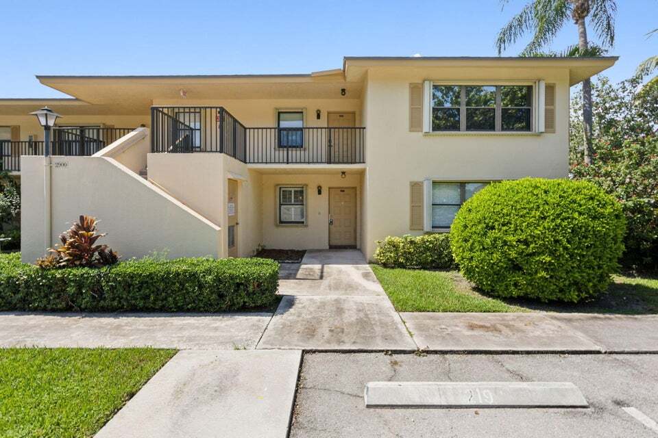 2900 SW 22nd Cir, Unit 221F in Delray Beach, FL - Foto de edificio