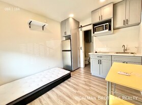 6165 Coldwater Canyon Ave, Unit 15 in Los Angeles, CA - Building Photo