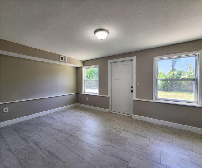 8562 94th Ave in Seminole, FL - Building Photo - Building Photo