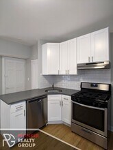 3523 N Broadway St, Unit #1W in Chicago, IL - Building Photo - Building Photo
