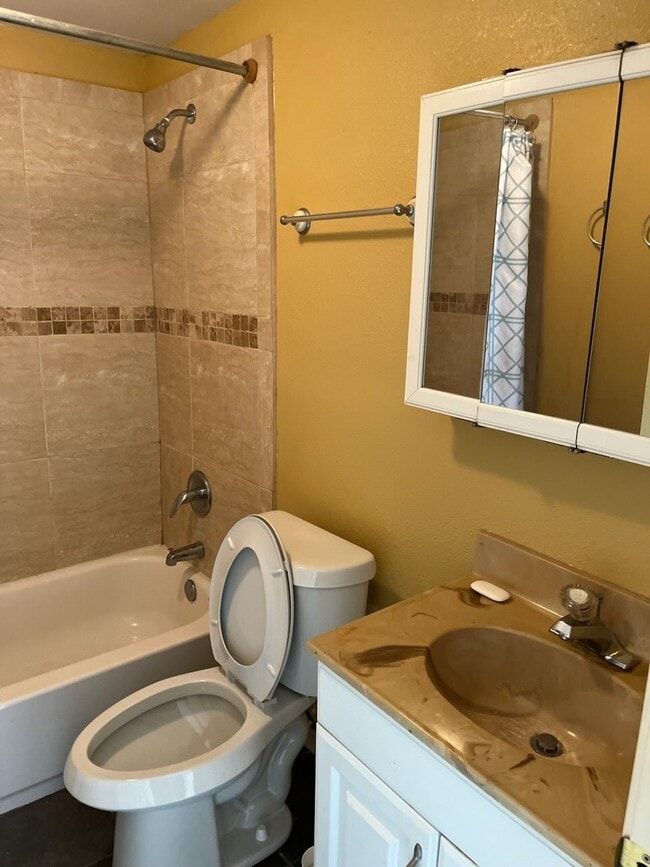 2500 Pennington St in Houston, TX - Building Photo - Building Photo