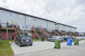 334 Lucas Av NW in Calgary, AB - Building Photo - Building Photo