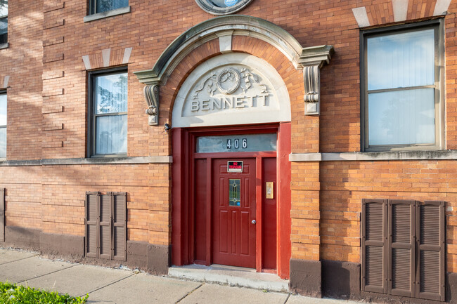 406 Oak St in Maywood, IL - Foto de edificio - Building Photo