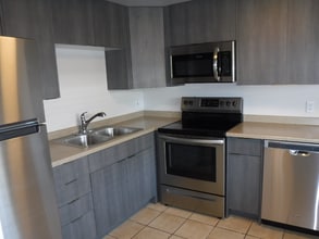 2117 E 3300 S in Salt Lake City, UT - Building Photo - Building Photo