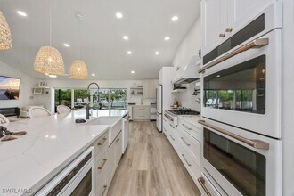 1570 Bonita Ln in Naples, FL - Building Photo - Building Photo