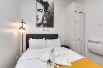 1099 Rue Anderson in Montréal, QC - Building Photo - Building Photo
