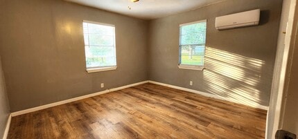 3749 Lazy River Dr in Sealy, TX - Building Photo - Building Photo