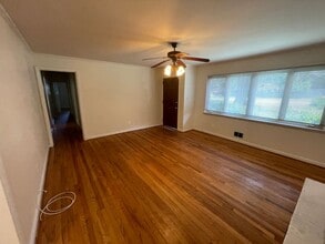 210 Kenwood Dr in Shelby, NC - Building Photo - Building Photo