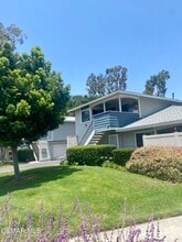 2703 W Meadowwood in Santa Ana, CA - Building Photo - Building Photo