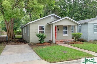 747 E Waldburg St in Savannah, GA - Building Photo - Building Photo