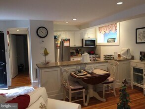 235 S 21st St in Philadelphia, PA - Building Photo - Building Photo