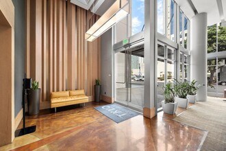 1240 India St, Unit 2305 in San Diego, CA - Building Photo - Building Photo