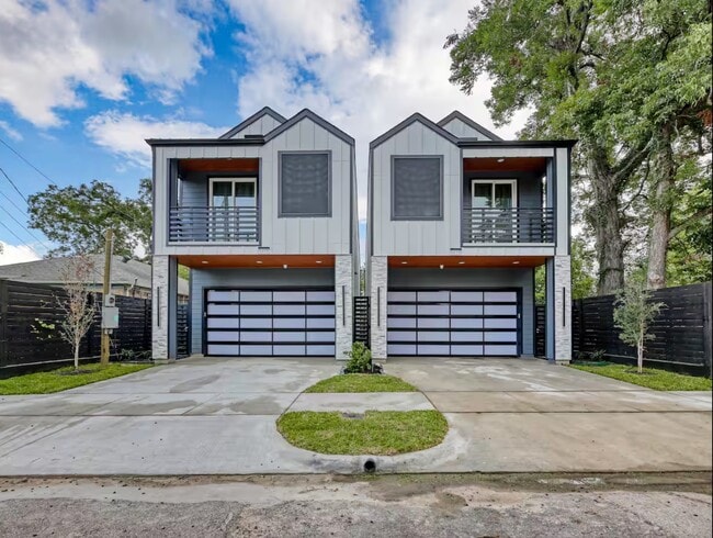 property at 5215 Farmer St